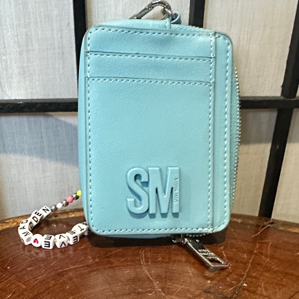 Steve Madden Rare Light Blue Blipper Card Holder Wallet with Beaded Keychain